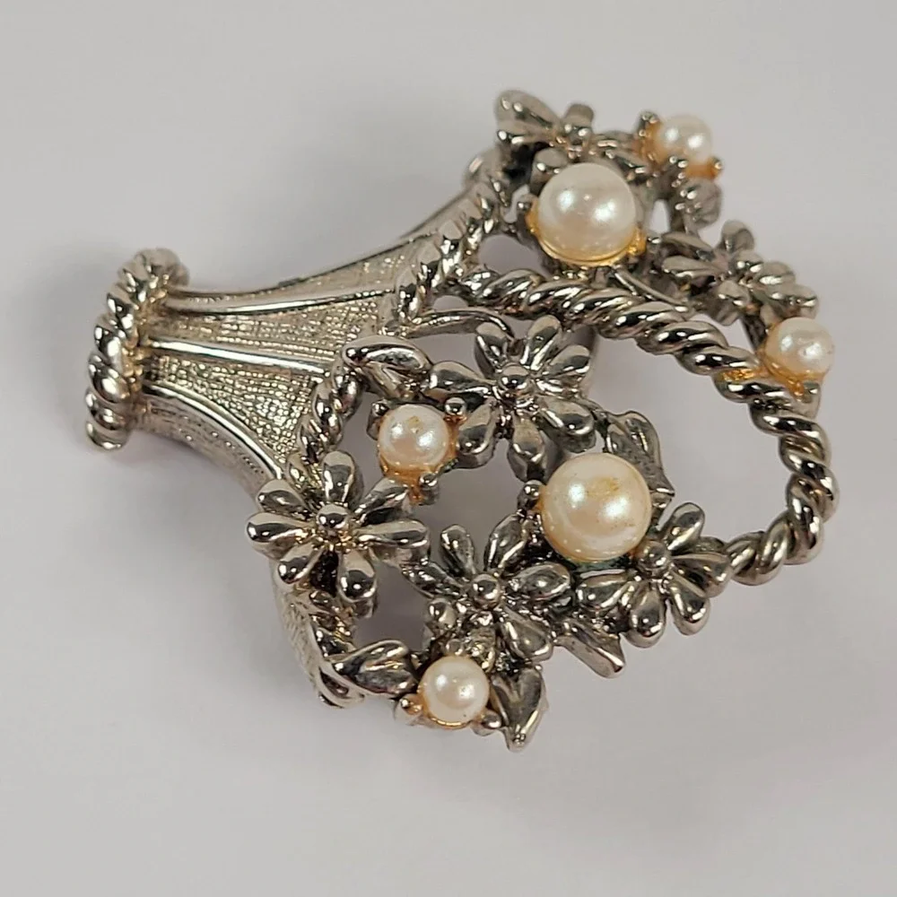 Vintage Trifari Floral Basket Brooch Pin Silver Tone Faux Pearl Costume Jewelry